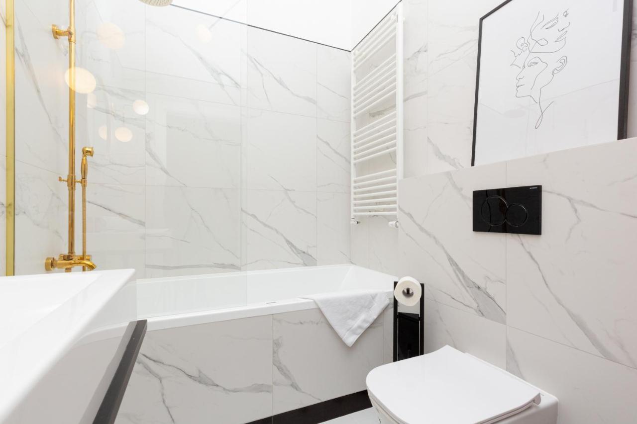 Lux Golden Apartment Praga Kepna By Renters Prestige Varšava Exteriér fotografie